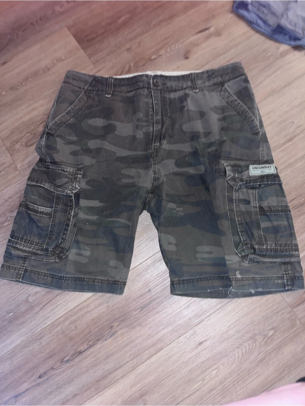 UNIONBAY Men's Olive Camo Cargo Shorts